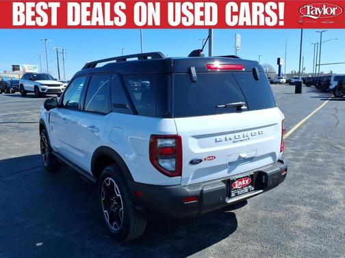 Oxford White 2025 Ford Bronco Sport Outer Banks