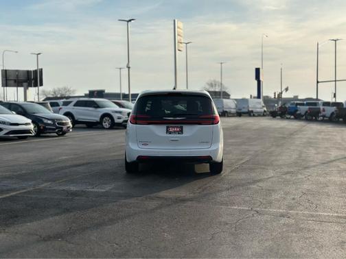 2024 Chrysler Pacifica Limited