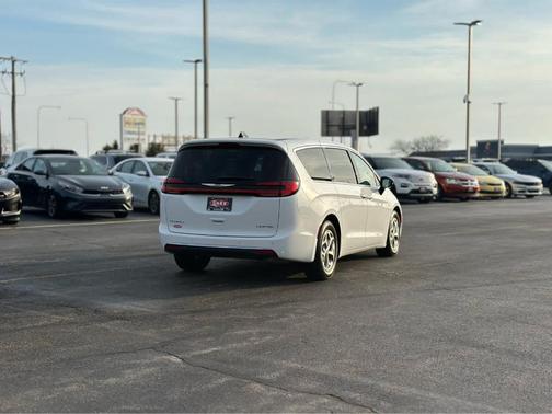 2024 Chrysler Pacifica Limited