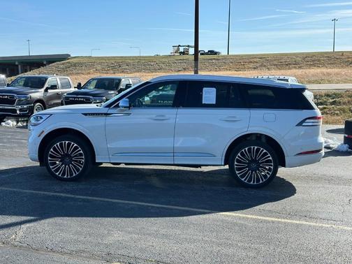 2022 Lincoln Aviator Black Label AWD