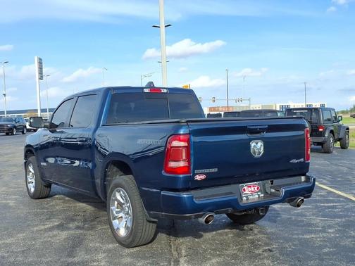 Patriot Blue Pearlcoat 2022 RAM 1500 Big Horn