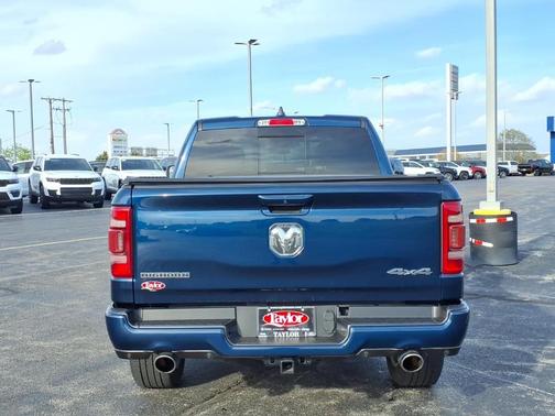Patriot Blue Pearlcoat 2022 RAM 1500 Big Horn