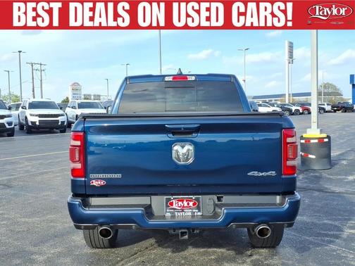 Patriot Blue Pearlcoat 2022 RAM 1500 Big Horn