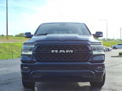 Patriot Blue Pearlcoat 2022 RAM 1500 Big Horn