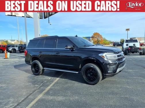 Black Metallic 2022 Ford Expedition XLT