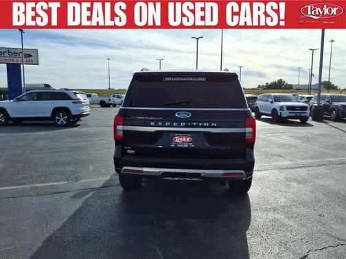 Black Metallic 2022 Ford Expedition XLT