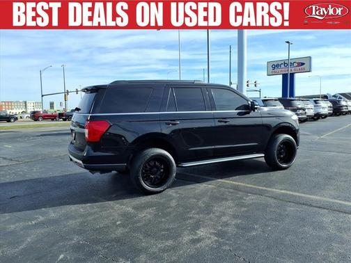 Black Metallic 2022 Ford Expedition XLT