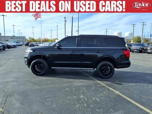 Black Metallic 2022 Ford Expedition XLT