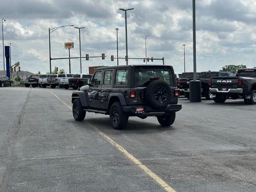 2025 Jeep Wrangler Sport