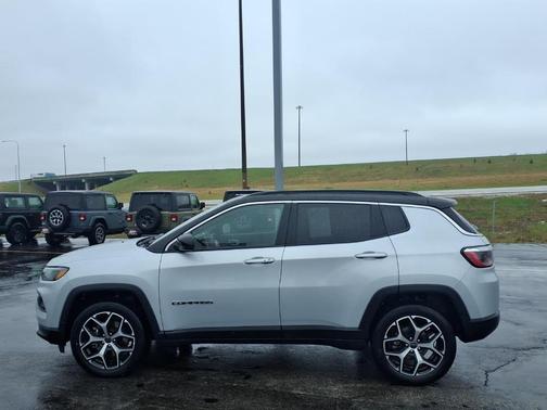 Silver Zynith 2025 Jeep Compass Limited