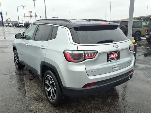 Silver Zynith 2025 Jeep Compass Limited