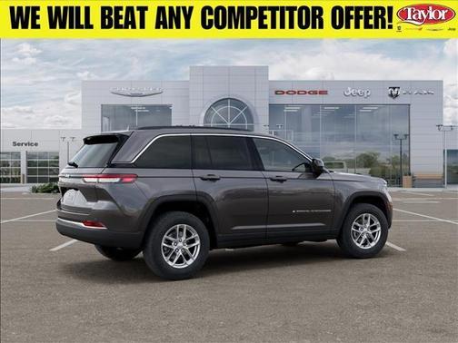 Metallic 2026 Jeep Grand Cherokee Laredo