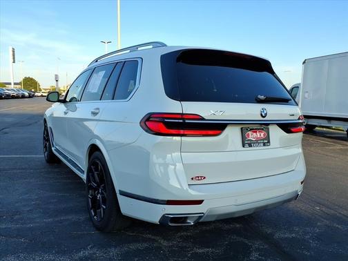 2024 BMW X7 xDrive40i