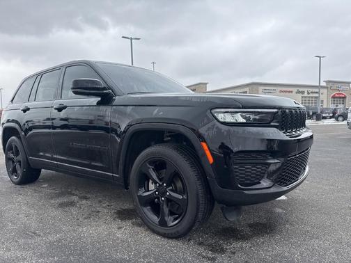 2023 Jeep Grand Cherokee Altitude