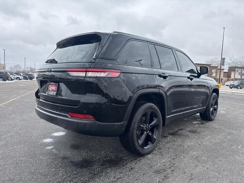 2023 Jeep Grand Cherokee Altitude