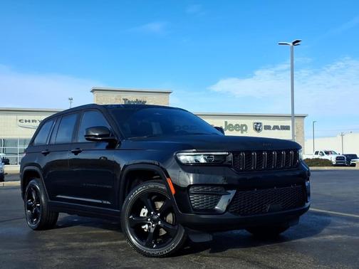 2023 Jeep Grand Cherokee Altitude