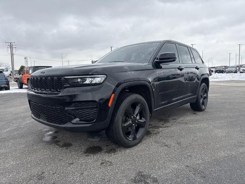 2023 Jeep Grand Cherokee Altitude