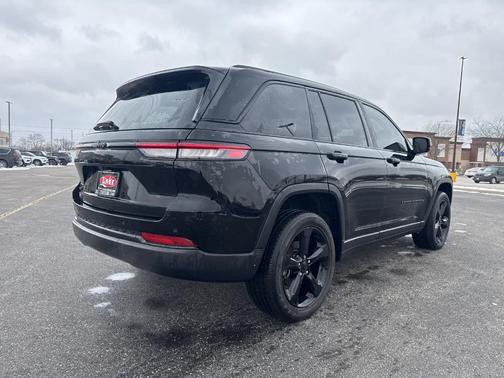2023 Jeep Grand Cherokee Altitude
