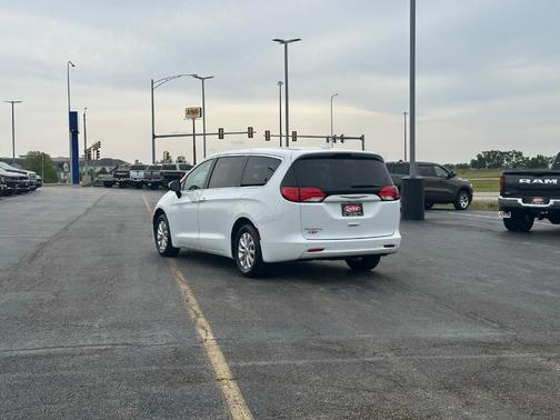 2017 Chrysler Pacifica Touring