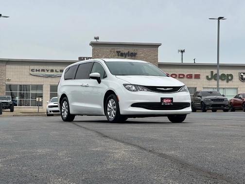 2017 Chrysler Pacifica Touring