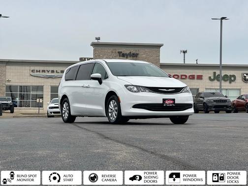 2017 Chrysler Pacifica Touring