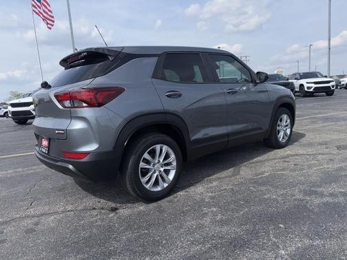 Satin Steel Metallic 2021 Chevrolet Trailblazer LS