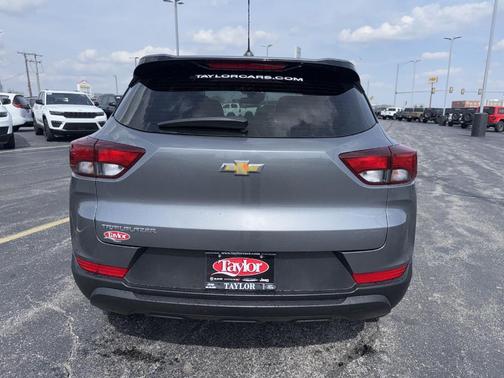 Satin Steel Metallic 2021 Chevrolet Trailblazer LS