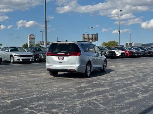 2023 Chrysler Pacifica Limited
