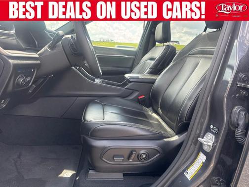 Metallic 2024 Jeep Grand Cherokee 4xe Base