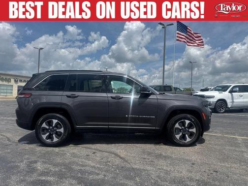 Metallic 2024 Jeep Grand Cherokee 4xe Base