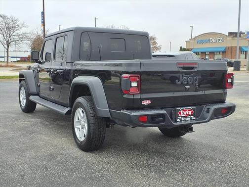 2020 Jeep Gladiator Sport