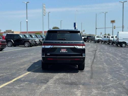 2022 Lincoln Navigator Reserve