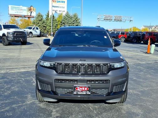 2023 Jeep Grand Cherokee L Laredo