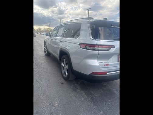 2023 Jeep Grand Cherokee L Laredo