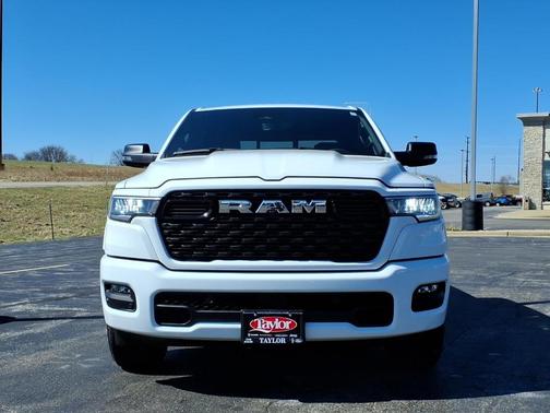 Bright White Clearcoat 2025 RAM 1500 Big Horn/Lone Star