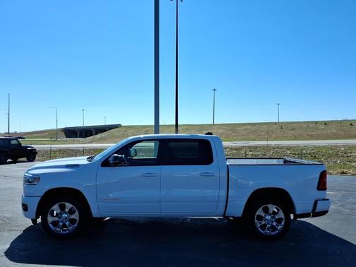 Bright White Clearcoat 2025 RAM 1500 Big Horn/Lone Star