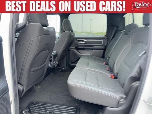 Bright White Clearcoat 2022 RAM 1500 Big Horn