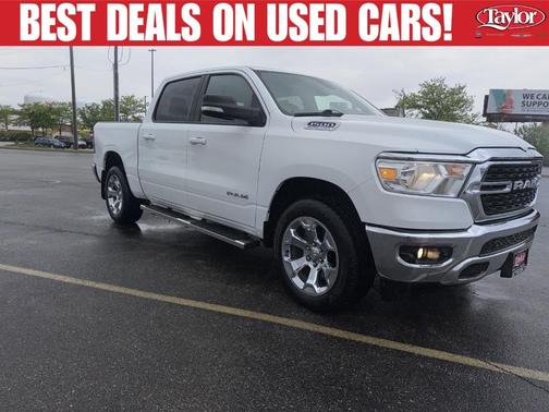 Bright White Clearcoat 2022 RAM 1500 Big Horn