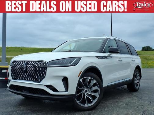 White Metallic 2025 Lincoln Aviator Premiere