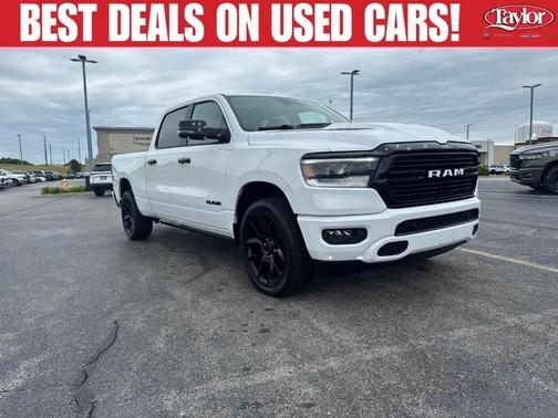 Bright White Clearcoat 2023 RAM 1500 Laramie
