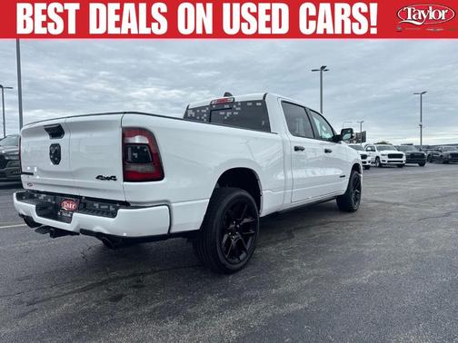 Bright White Clearcoat 2023 RAM 1500 Laramie