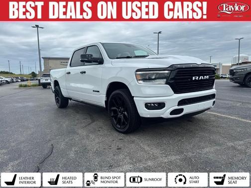 Bright White Clearcoat 2023 RAM 1500 Laramie
