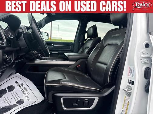Bright White Clearcoat 2023 RAM 1500 Laramie