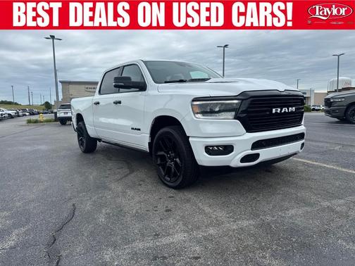 Bright White Clearcoat 2023 RAM 1500 Laramie