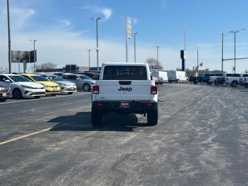 2025 Jeep Gladiator Sport
