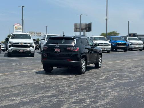 2025 Jeep Compass Sport