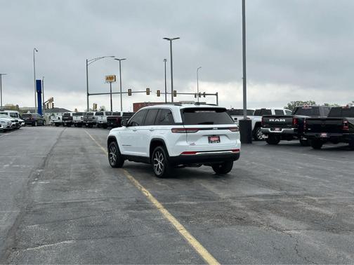 2023 Jeep Grand Cherokee 4xe Base