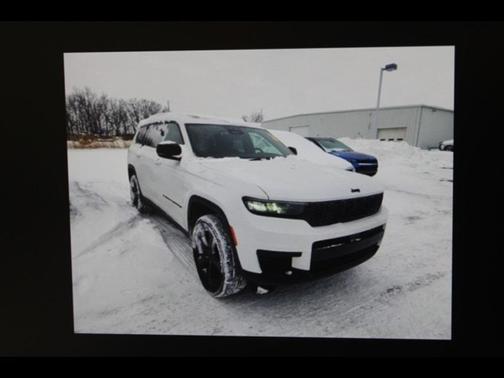 2023 Jeep Grand Cherokee L Laredo