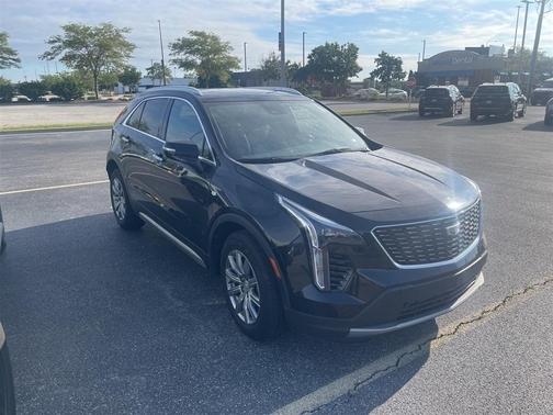 2023 Cadillac XT4 Premium Luxury