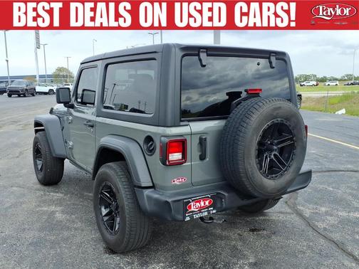 Sting Gray Clearcoat 2022 Jeep Wrangler Sport